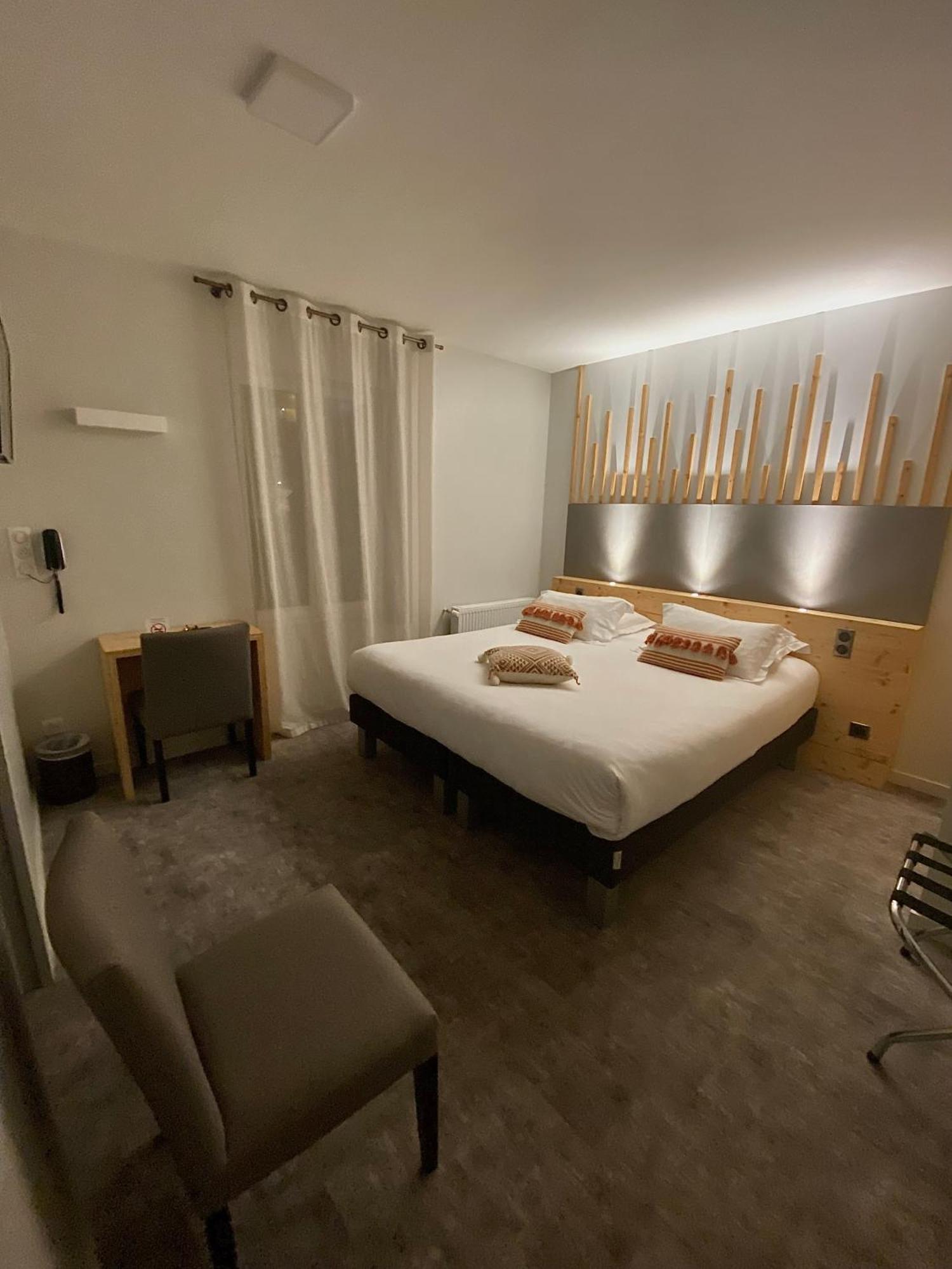 Le Castelet Hotel Le Mont-Dore Eksteriør billede